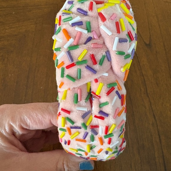 Lele Sadoughi Strawberry Birthday Cake Knotted Headband - Picture 6 of 6